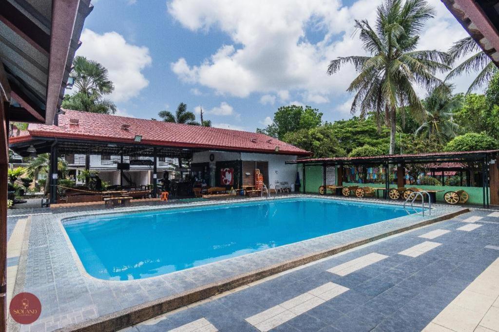 เกซอน พรีเมียร์ โฮเทล ลูเซนา Hotel ภายนอก รูปภาพ